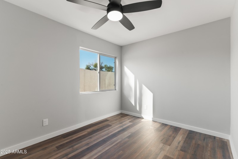 27_3023 w sahuaro dr-27