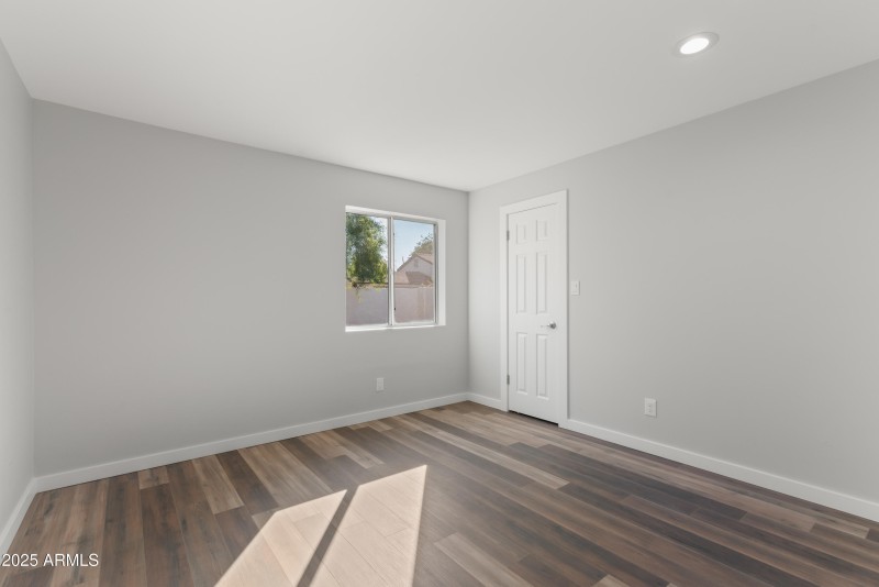 24_3023 w sahuaro dr-24