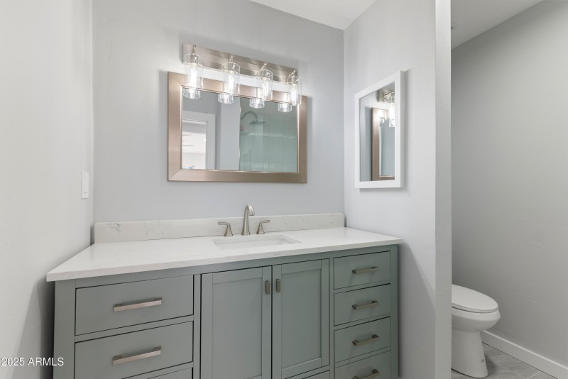 21_3023 w sahuaro dr-21