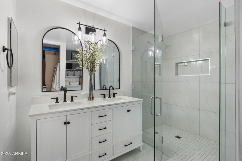 47-web-or-mls-DSC08689 copy