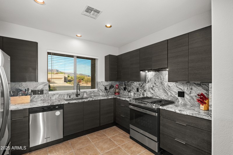 10607-Hillside-Mine-Ct-16