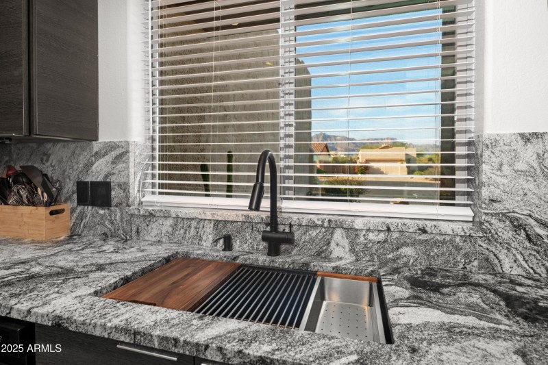 10607-Hillside-Mine-Ct-18