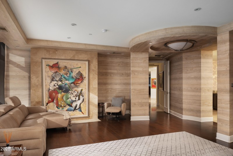 Primary Suite Sitting area