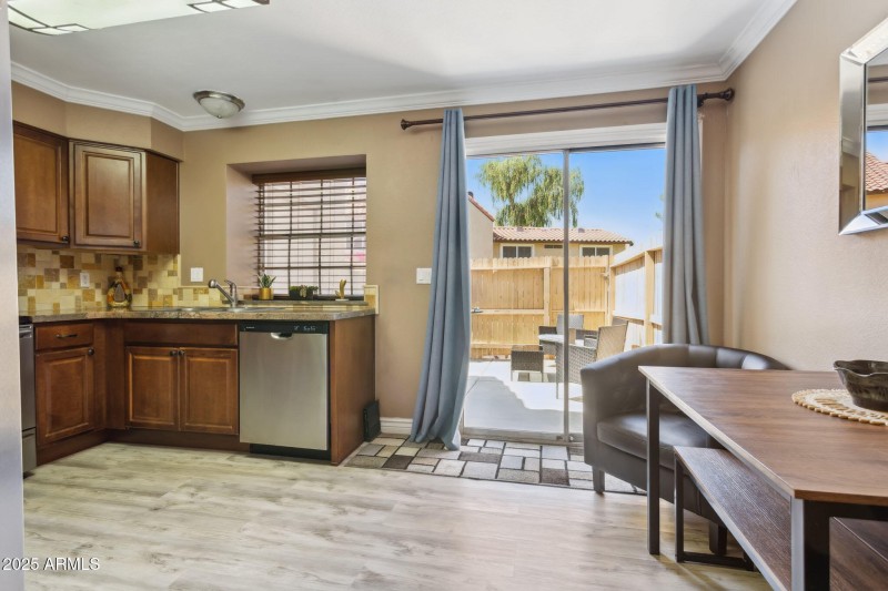 9-web-or-mls-4601-n-102nd-ave-unit-1055