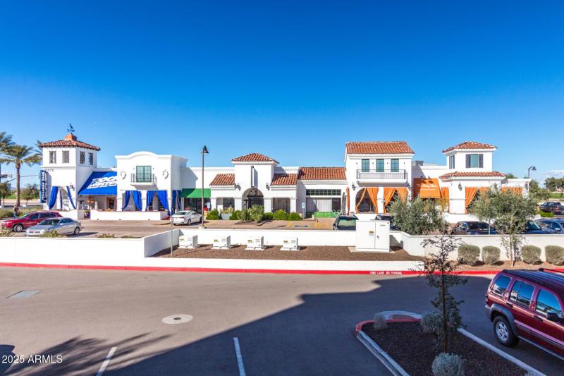 Shop & Eat Steps Away