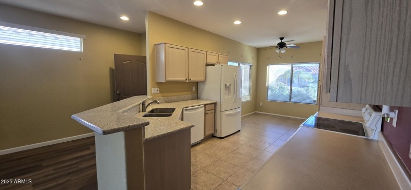 Breafast nook in the kitchen