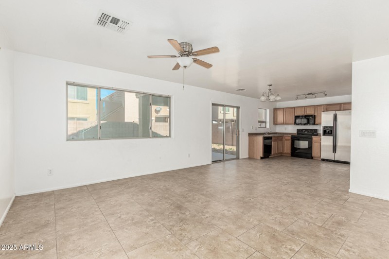 10 - Charter Oak 7596