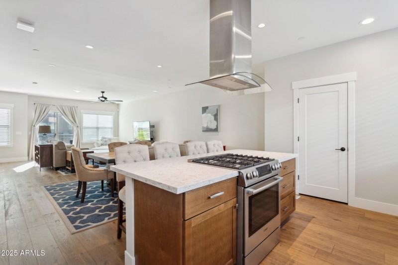 12-web-or-mls-1400-e-bethany-home-rd-22