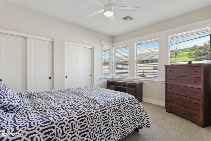 20-web-or-mls-1400-e-bethany-home-rd-22