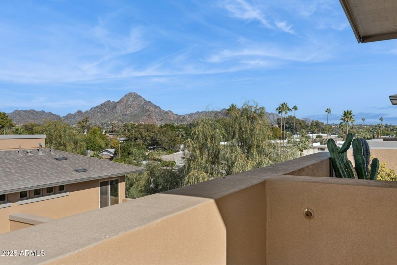 33-web-or-mls-1400-e-bethany-home-rd-22