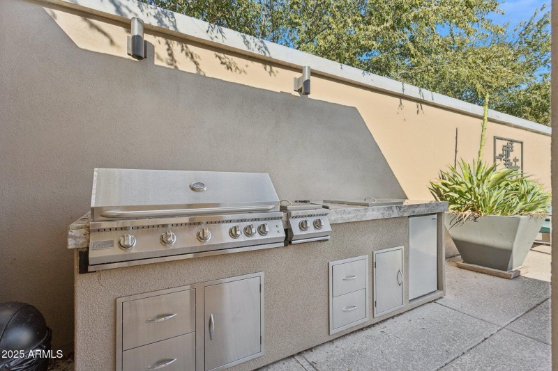 37-web-or-mls-1400-e-bethany-home-rd-22