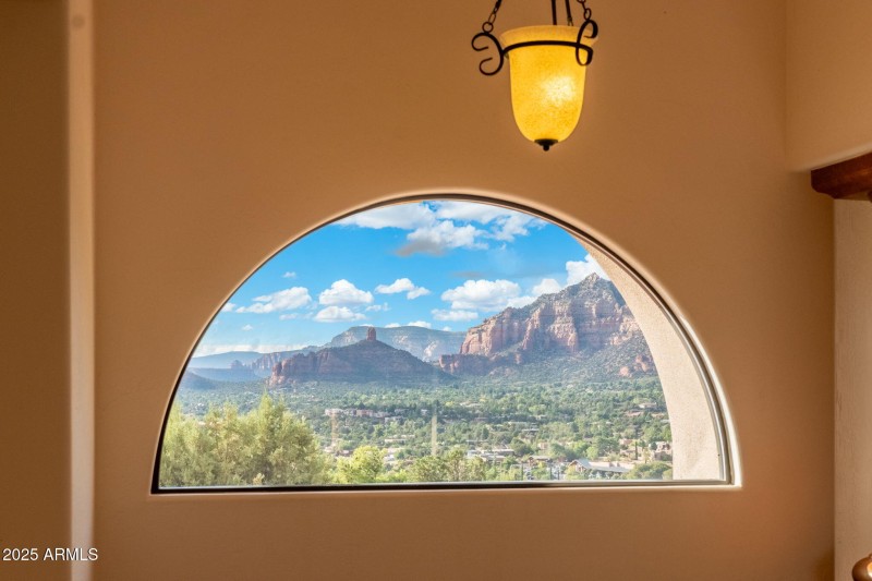 18-web-or-mls-DSC03482-HDR-Edit