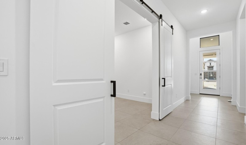 Edgewood Estates Lot #77 Foyer (Large)