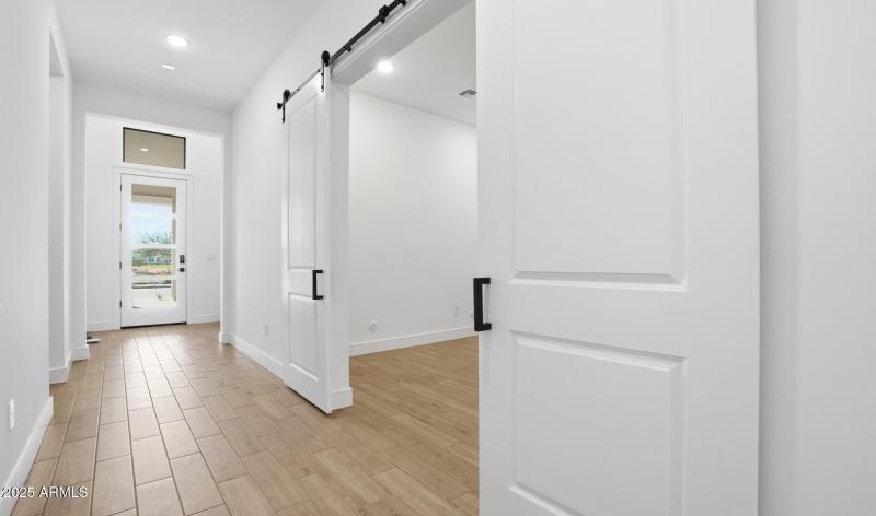 Edgewood Estates Lot #157 Foyer (Large)