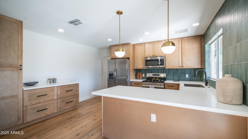 4981 W Michelle Dr-10