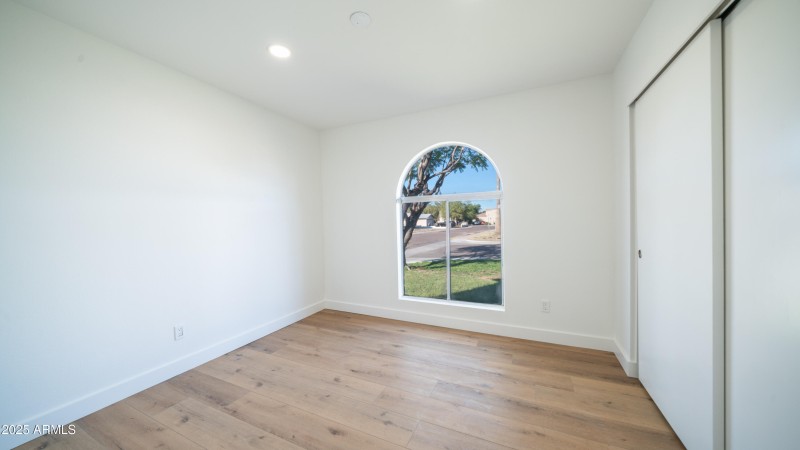 4981 W Michelle Dr-23