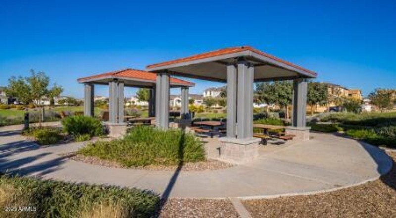 La Mira Discovery Community