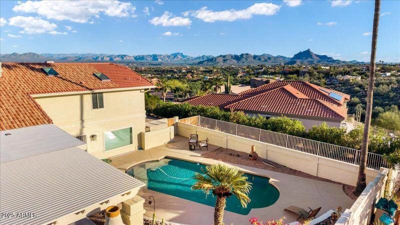 016-DJI_20251202155332_0097_D