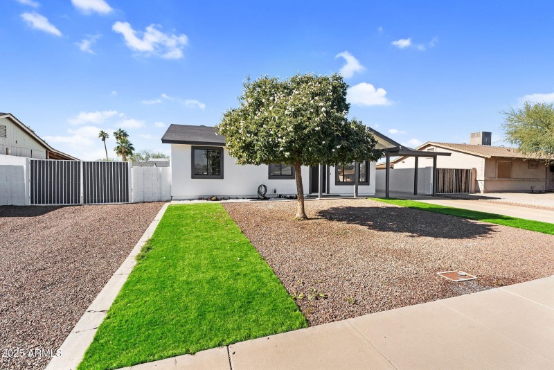 2-web-or-mls-10908 N 88th Dr -2