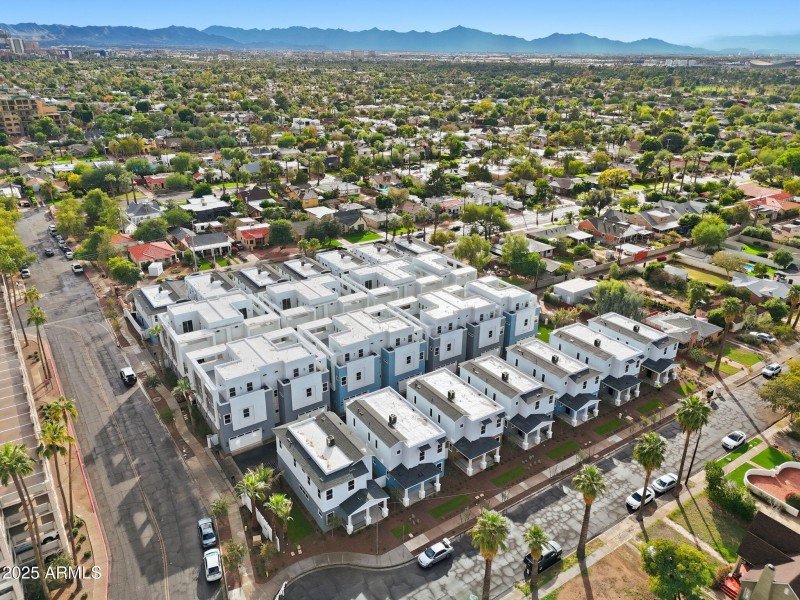 122 W HOLCOMB Lane, Phoenix, AZ 85003