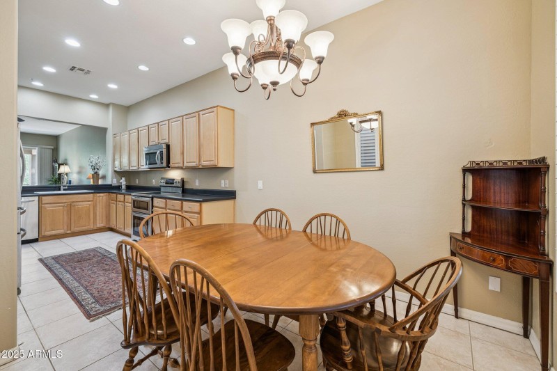 19-web-or-mls-11731-n-135th-pl