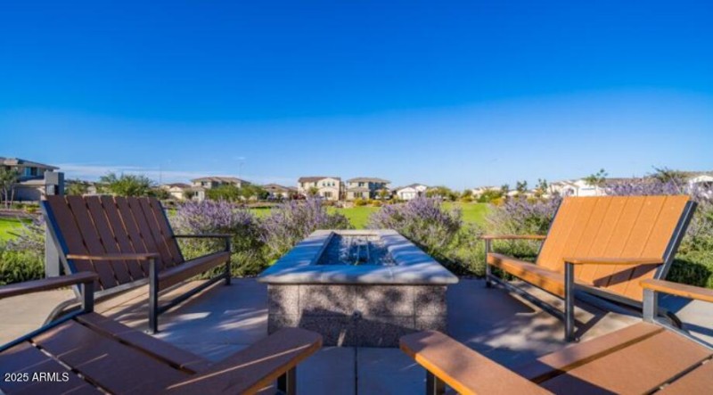 La Mira Discovery Community