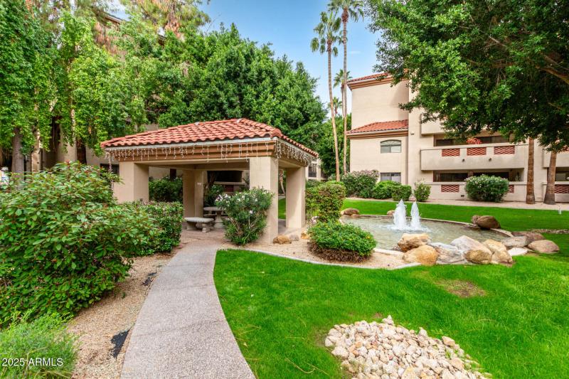 Lush Community Grounds