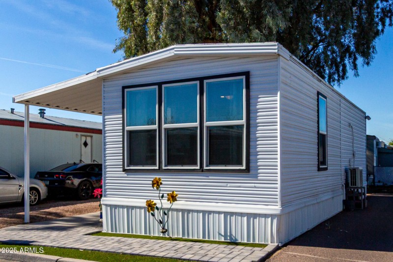 5601 W Missouri Ave. 87