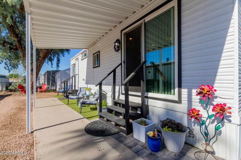 5601 W Missouri Ave. 87