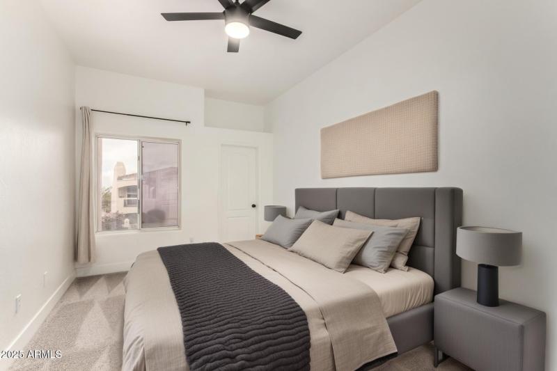 1747 E NORTHERN Avenue 263