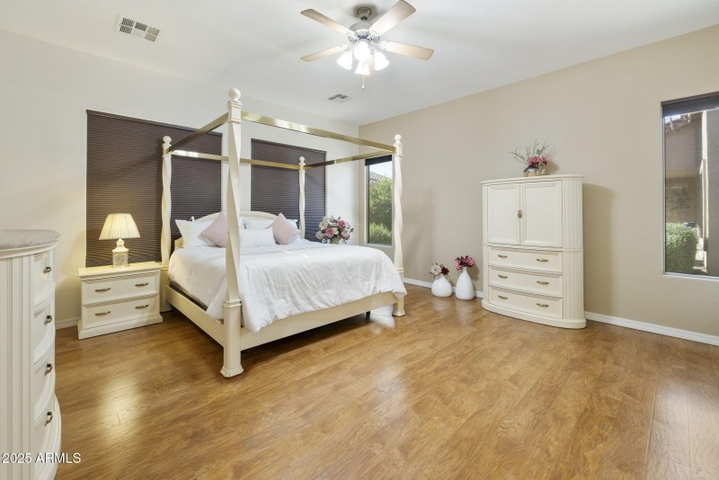 21-web-or-mls-_TM_3322