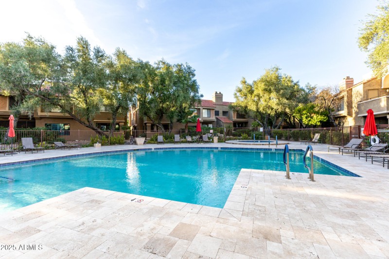 5122 E Shea Blvd 2097