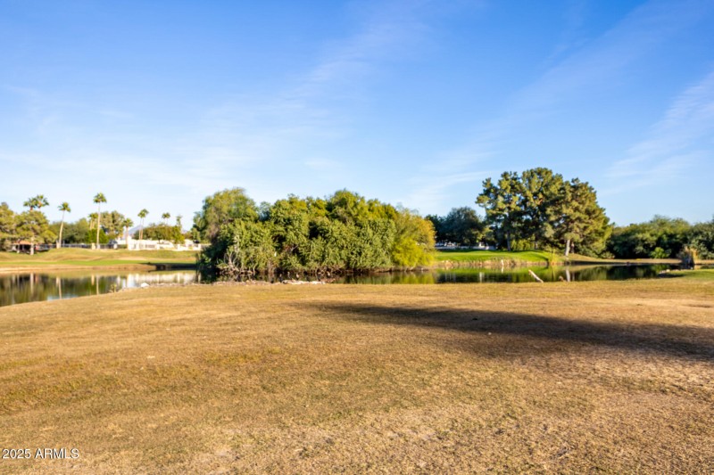 5122 E Shea Blvd 2097