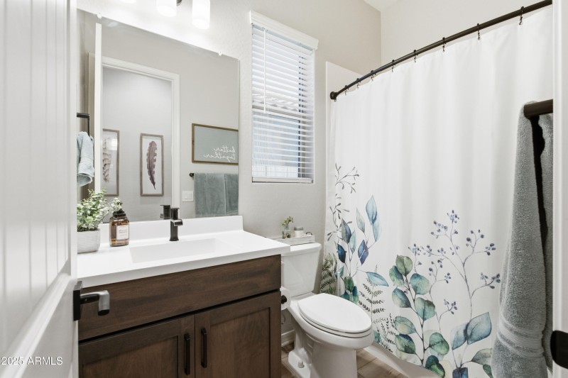 2e guest bathroom 1
