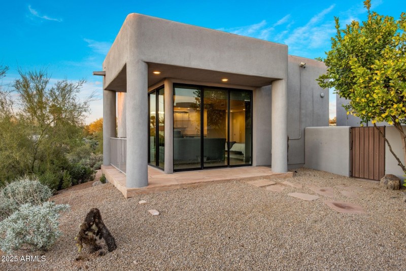 048_Casita Exterior Patio