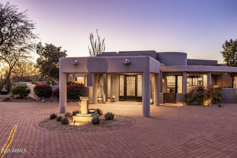 056_Front Entry Drive