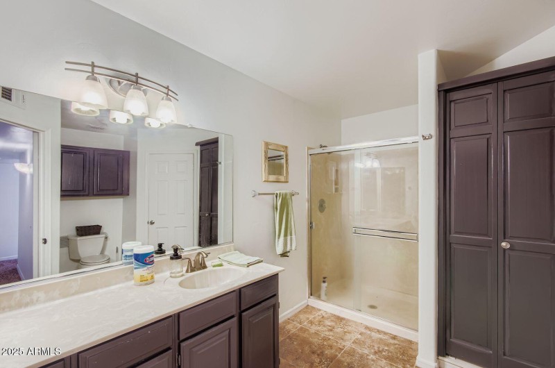 1543 E Mission Ln - Web Quality - 026 -