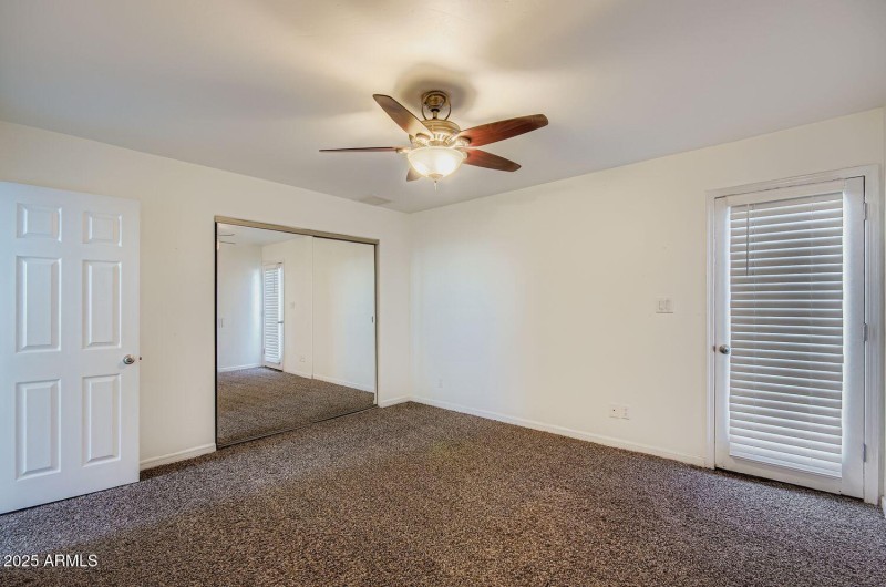 1543 E Mission Ln - Web Quality - 023 -