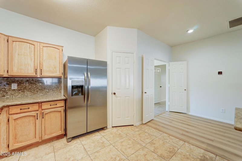 4208 W Avenida Del Sol-12