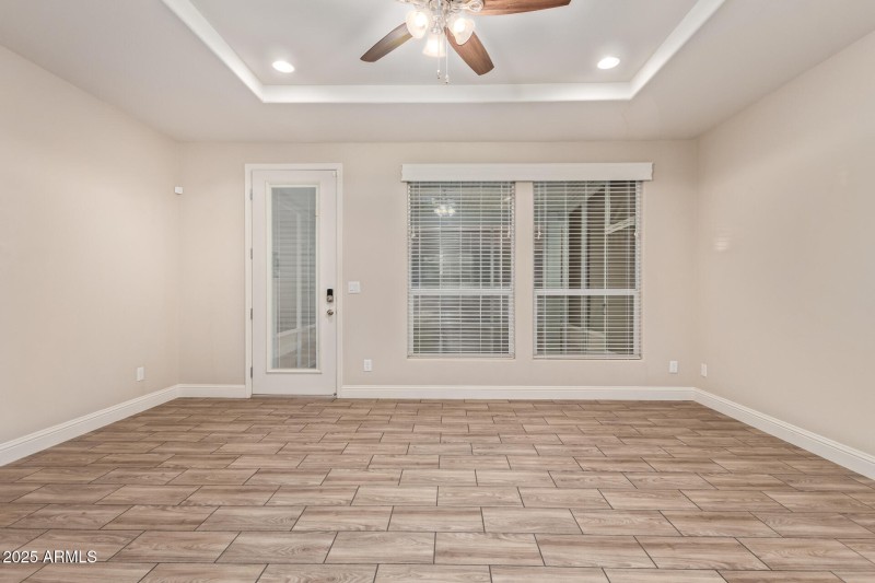 3301 S Goldfield RD 6039