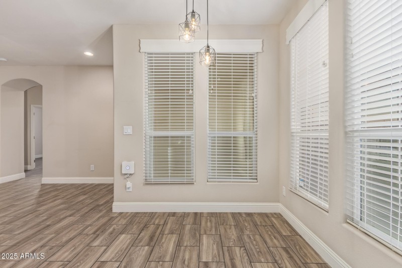 3301 S Goldfield RD 6039