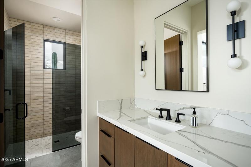 37-WRV10 - 8152 E Tortuga View Ln-36