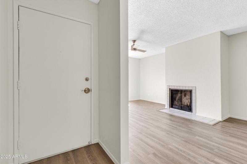 5525 E Thomas Rd F9-10