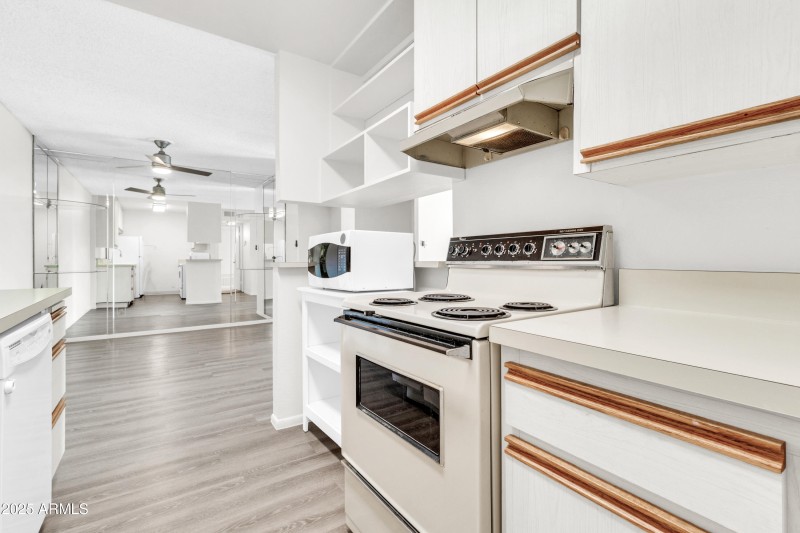 5525 E Thomas Rd F9-20