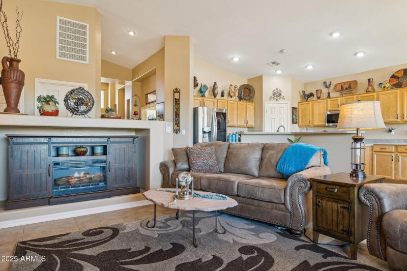 9-web-or-mls-6740-s-fairway-dr