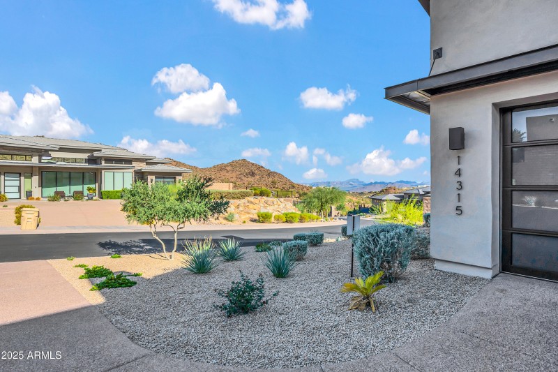 14315 E Harmony Ln-6