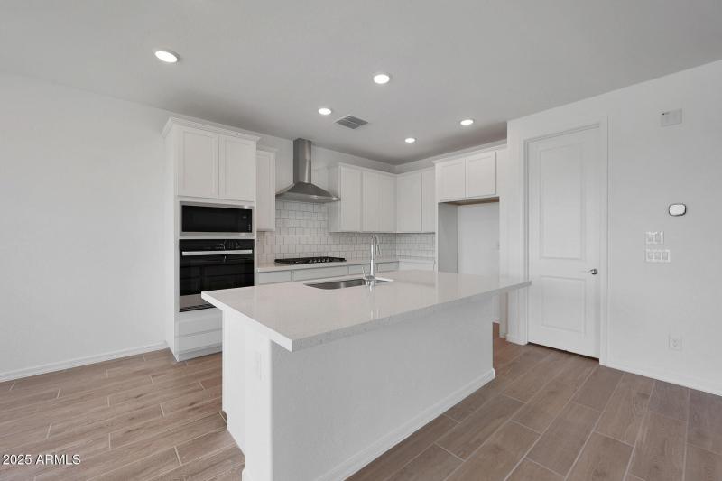 PHX_Landmarke_Lot 1044_Lagoon_790_Kitche