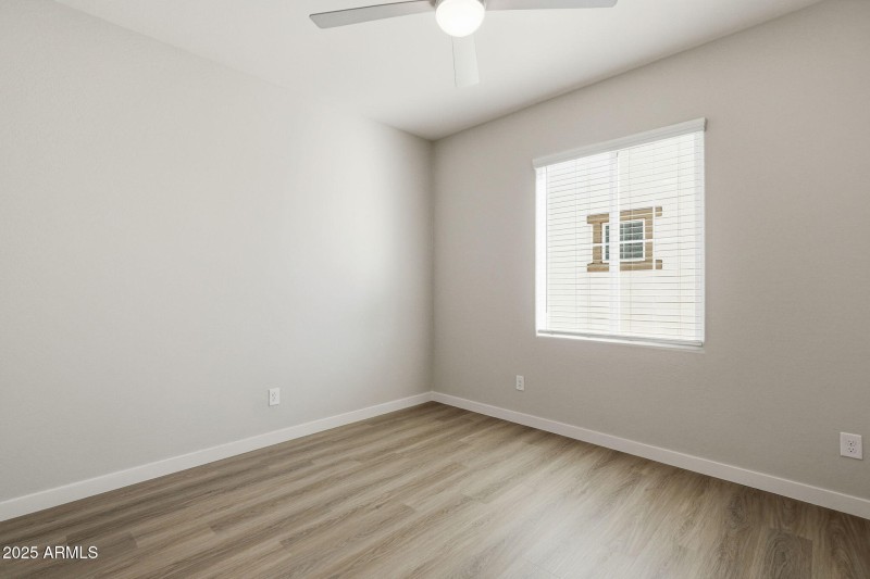 6568 N 15TH DR, Phoenix, AZ 85015