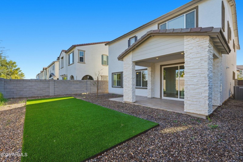 6568 N 15TH DR, Phoenix, AZ 85015