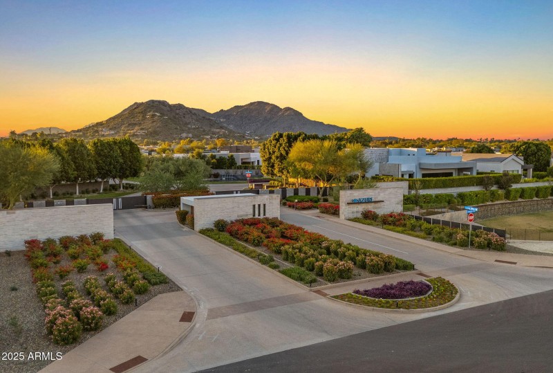 2-web-or-mls-TWILIGHT DRONE2